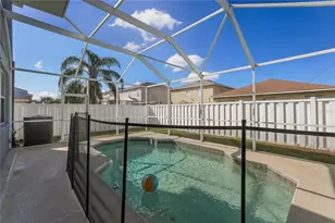 12125 Fox Bloom Ave, Gibsonton, FL 33534 - Photo 14