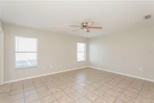 12125 Fox Bloom Ave, Gibsonton, FL 33534 - Photo 12