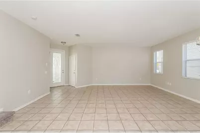 12125 Fox Bloom Avenue, Gibsonton, FL 33534 - Photo 10
