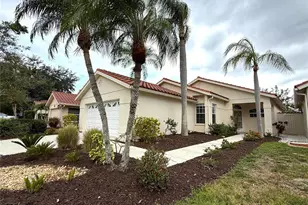 4304 Marcott Cir, Sarasota, FL 34233 - Photo 2