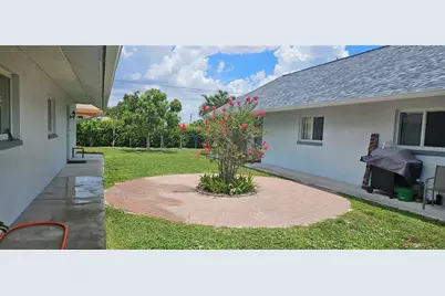 1205 Academy Boulevard #B, Cape Coral, FL 33990 - Photo 2