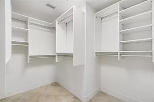 12001 SW Kingsway Cir, Lake Suzy, FL 34269 - Photo 14