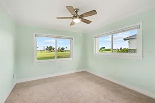 12001 SW Kingsway Cir, Lake Suzy, FL 34269 - Photo 18