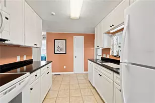 2100 Kings Hwy, Port Charlotte, FL 33980 - Photo 12