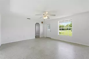 700 Dolphin Pkwy, Punta Gorda, FL 33950 - Photo 6
