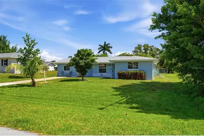 700 Dolphin Parkway, Punta Gorda, FL 33950 - Photo 1