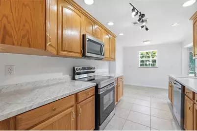700 Dolphin Parkway, Punta Gorda, FL 33950 - Photo 10
