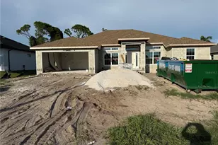 7 Tee View Rd, Rotonda West, FL 33947 - Photo 1