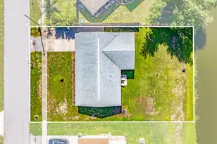 21531 Gladis Ave, Port Charlotte, FL 33952 - Photo 40
