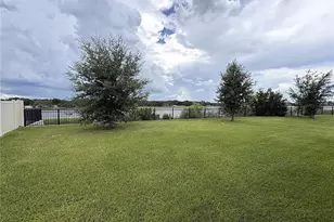 1116 Fox Path Rd, Davenport, FL 33837 - Photo 2