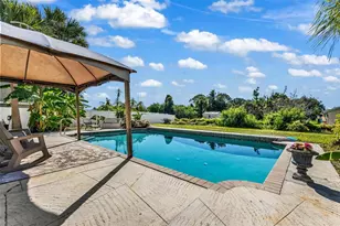 2210 Embassy Rd, North Port, FL 34291 - Photo 30