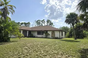 279 Kindred Blvd, Port Charlotte, FL 33954 - Photo 2