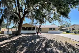 424 Vannell St, Port Charlotte, FL 33954 - Photo 2