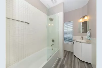 21004 Isola Bella Circle, Venice, FL 34292 - Photo 12