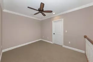 21004 Isola Bella Cir, Venice, FL 34292 - Photo 10