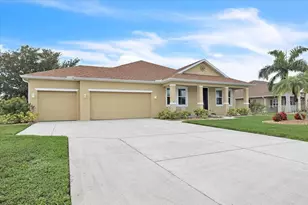 12933 SW Pembroke Cir S, Lake Suzy, FL 34269 - Photo 2