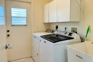 304 Pine Glen Ct, Englewood, FL 34223 - Photo 16