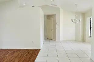 304 Pine Glen Ct, Englewood, FL 34223 - Photo 10