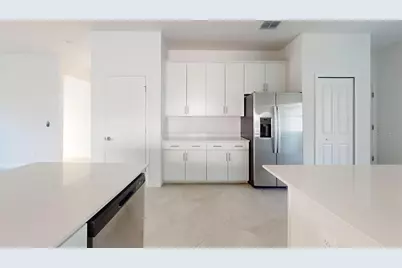 8535 Saint Kitts Circle, Englewood, FL 34224 - Photo 10