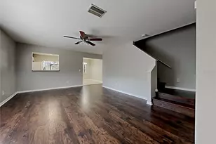404 Summer Sails Dr, Valrico, FL 33594 - Photo 2