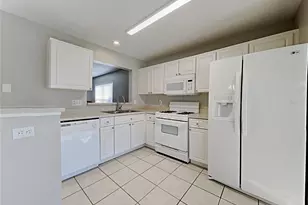 404 Summer Sails Dr, Valrico, FL 33594 - Photo 6