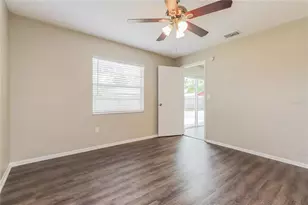 1002 Pinehaven Ct, Brandon, FL 33511 - Photo 8