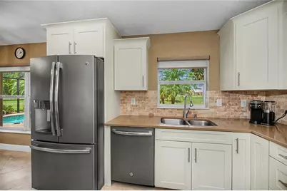419 Bahia Grande Avenue, Punta Gorda, FL 33983 - Photo 22