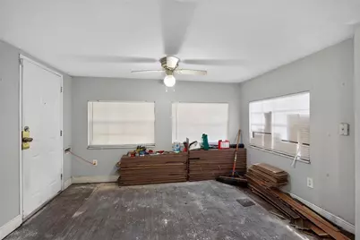 10109 Main Street, Thonotosassa, FL 33592 - Photo 12