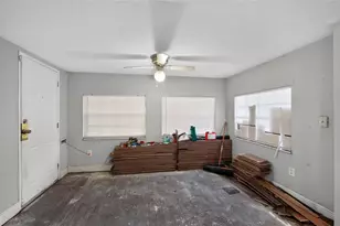 10109 Main St, Thonotosassa, FL 33592 - Photo 12