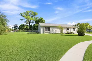 5799 Fran Ct, North Port, FL 34287 - Photo 6