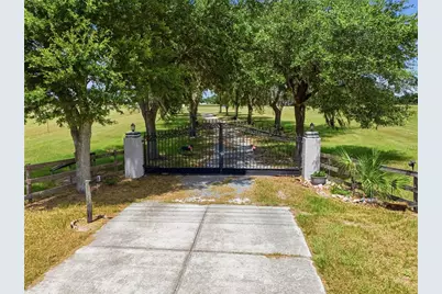 11748 NE Jacksonville Road, Anthony, FL 32617 - Photo 1