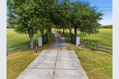 11748 NE Jacksonville Road, Anthony, FL 32617 - Photo 2