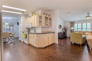 2100 Kings Hwy, Port Charlotte, FL 33980 - Photo 4