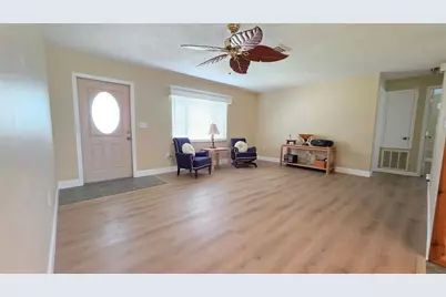 112 Sunnyside Street NW, Port Charlotte, FL 33952 - Photo 6
