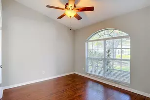 9718 Pleasant Run Way, Tampa, FL 33647 - Photo 8
