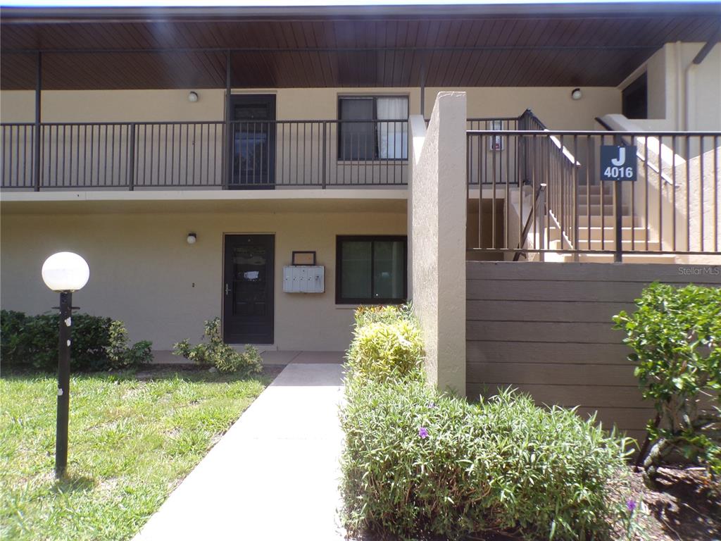 4016 Oakview Dr #J8 - 4016 Oakview Dr #J8, Punta Gorda, FL 33980 Luxury Property | Jose Angel Pina