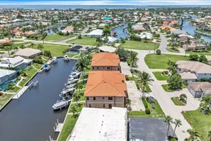 1323 Mediterranean Dr, Punta Gorda, FL 33950 - Photo 38
