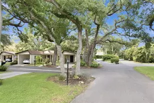 6947 Woodwind Dr, Sarasota, FL 34231 - Photo 2