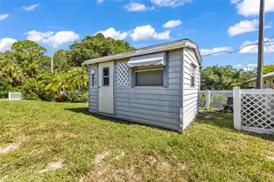 18250 Grace Ave, Port Charlotte, FL 33948 - Photo 32