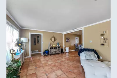 270 Belaire Court, Punta Gorda, FL 33950 - Photo 4