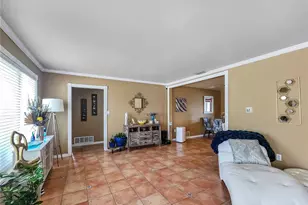 270 Belaire Ct, Punta Gorda, FL 33950 - Photo 4