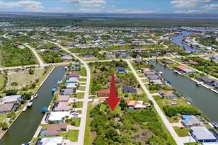8123 Tracy Cir, Port Charlotte, FL 33981 - Photo 1