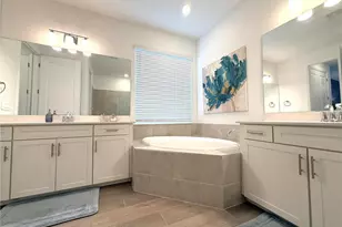 17697 Santorini Ct, Venice, FL 34293 - Photo 12