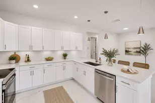 153 Australian Dr, Rotonda West, FL 33947 - Photo 10