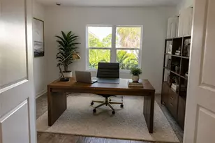 935 Linden Rd, Venice, FL 34293 - Photo 10