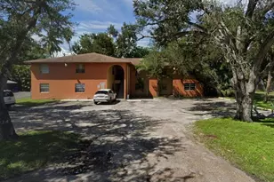 2524 Congress St, Fort Myers, FL 33901 - Photo 1