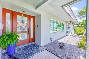 321 Capri Isles Ct, Punta Gorda, FL 33950 - Photo 4