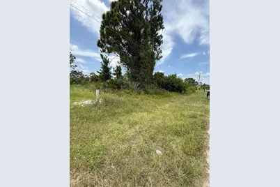1112 Hallmark Avenue, Lehigh Acres, FL 33974 - Photo 6