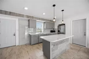 9494 Rosebud Cir, Port Charlotte, FL 33981 - Photo 2
