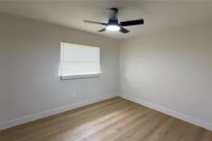 20538 Tappan Zee Dr, Port Charlotte, FL 33952 - Photo 8